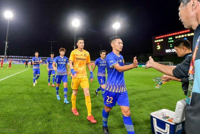 世界杯-C罗射门未果双方互有攻守 半场葡萄牙0-0哥伦比亚